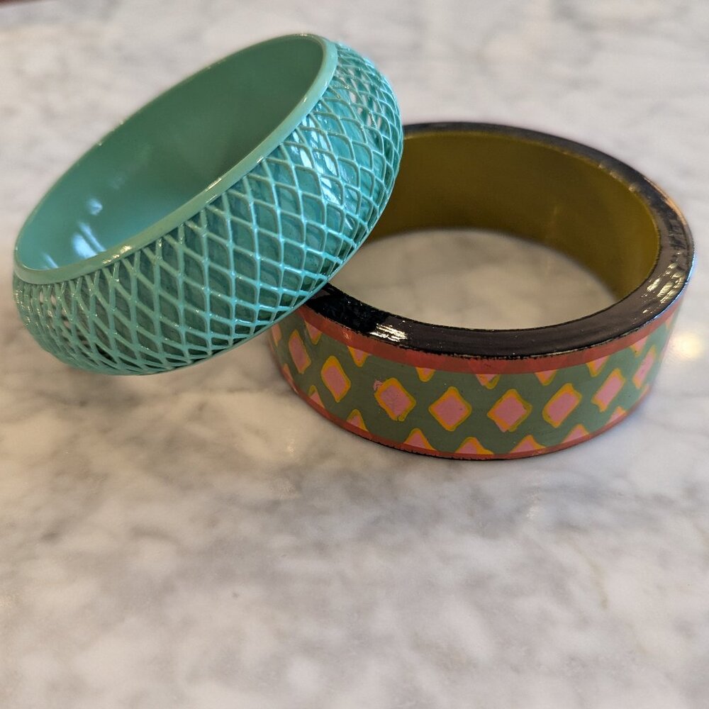 Colorful Bangle Set - Fun & Lightweight - Picture 3 of 7